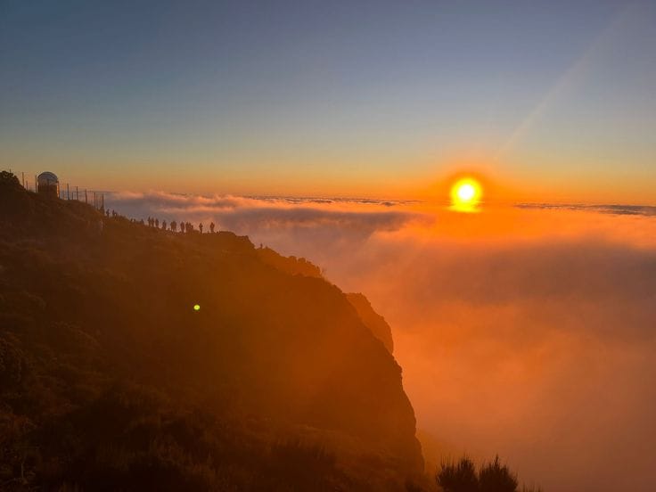Pico do Arieiro sunrise lookout point