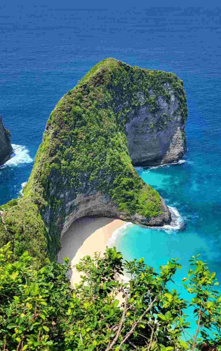 The famous Kelingking Beach, Nusa Penida