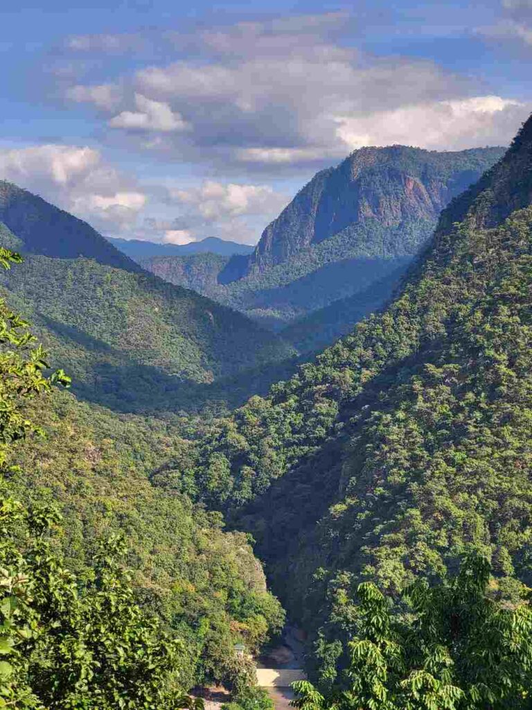 The province of Mae Hong Son and beautiful mountains